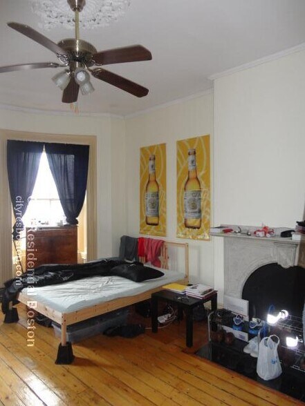 Building Photo - 519 Massachusetts Ave