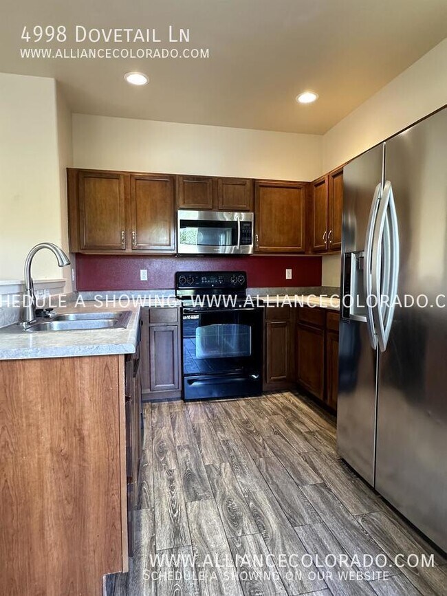 Building Photo - 4998 Dovetail Ln