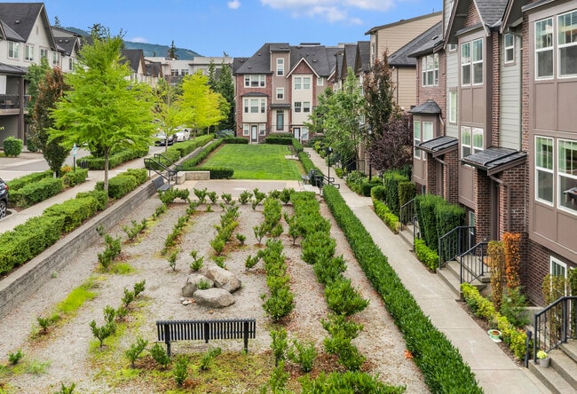 Building Photo - 1363 Chelsea Walk NE