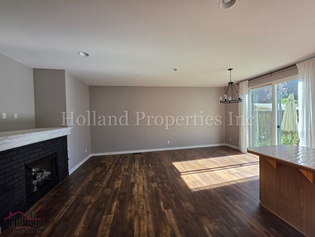 Building Photo - 3255 SW 179th Terrace