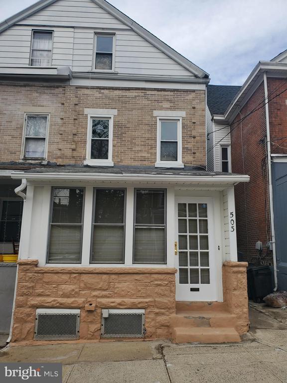 Building Photo - 503 N Hermitage Ave