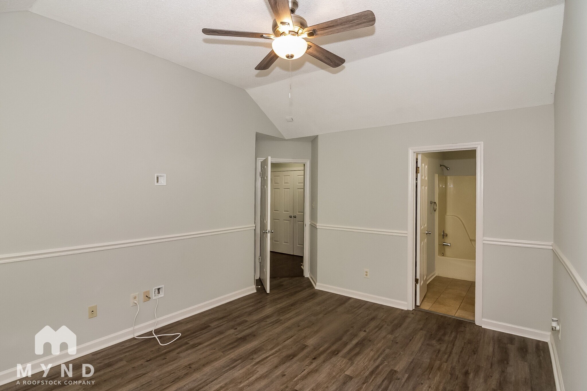Building Photo - 6354 Amanda Oaks Cir N