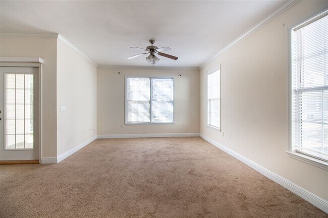 Building Photo - 1575 Paul Russell Rd