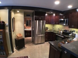 Building Photo - Washington Manor