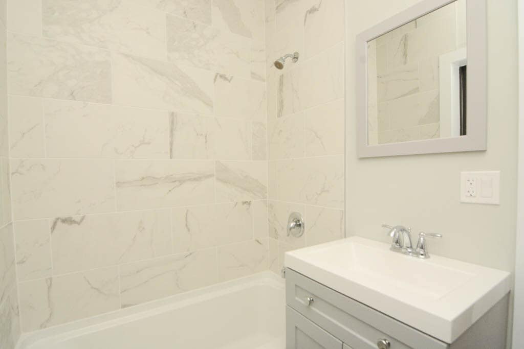 Building Photo - 730 St Johns Ave