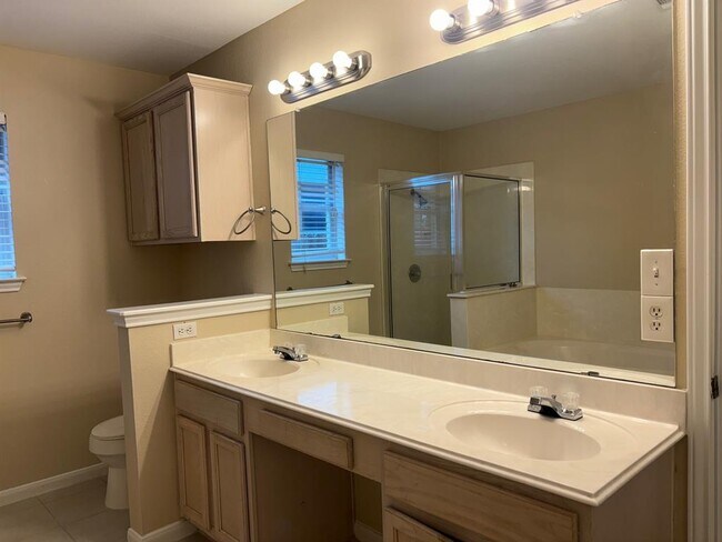 Building Photo - 1612 Darley Arabian Dr