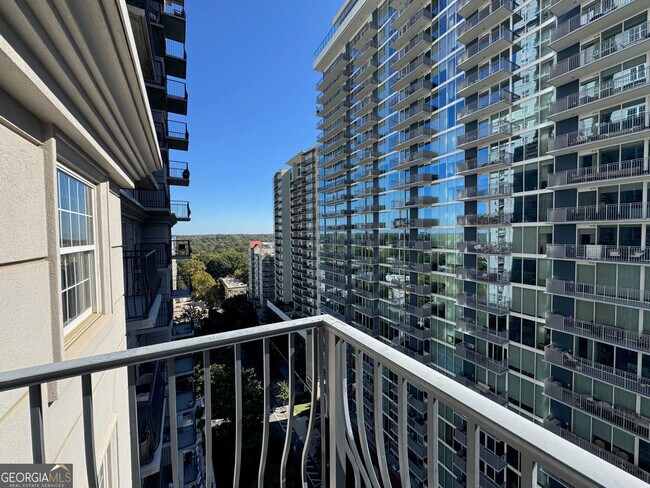 Building Photo - 195 14th St NE