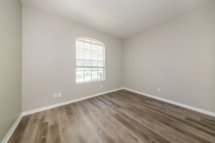 Building Photo - 12838 Hampton Hill Dr