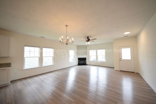 Building Photo - 126 Peck Ln