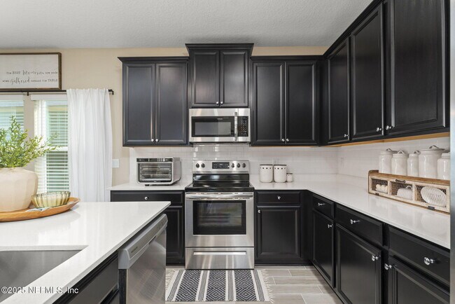Building Photo - 9686 Lovage Ln