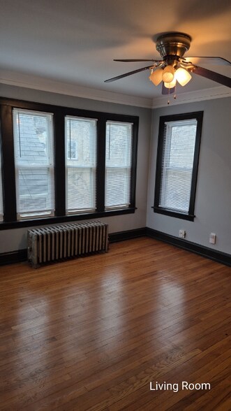 Building Photo - 7111 S Emerald Ave