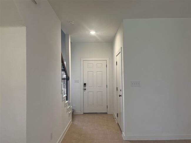 Building Photo - 424 Bristlecone Bend