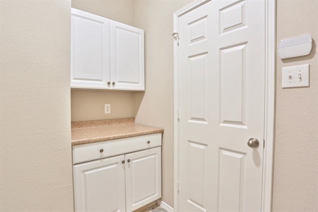 Building Photo - 1712 Grassy Creek Dr