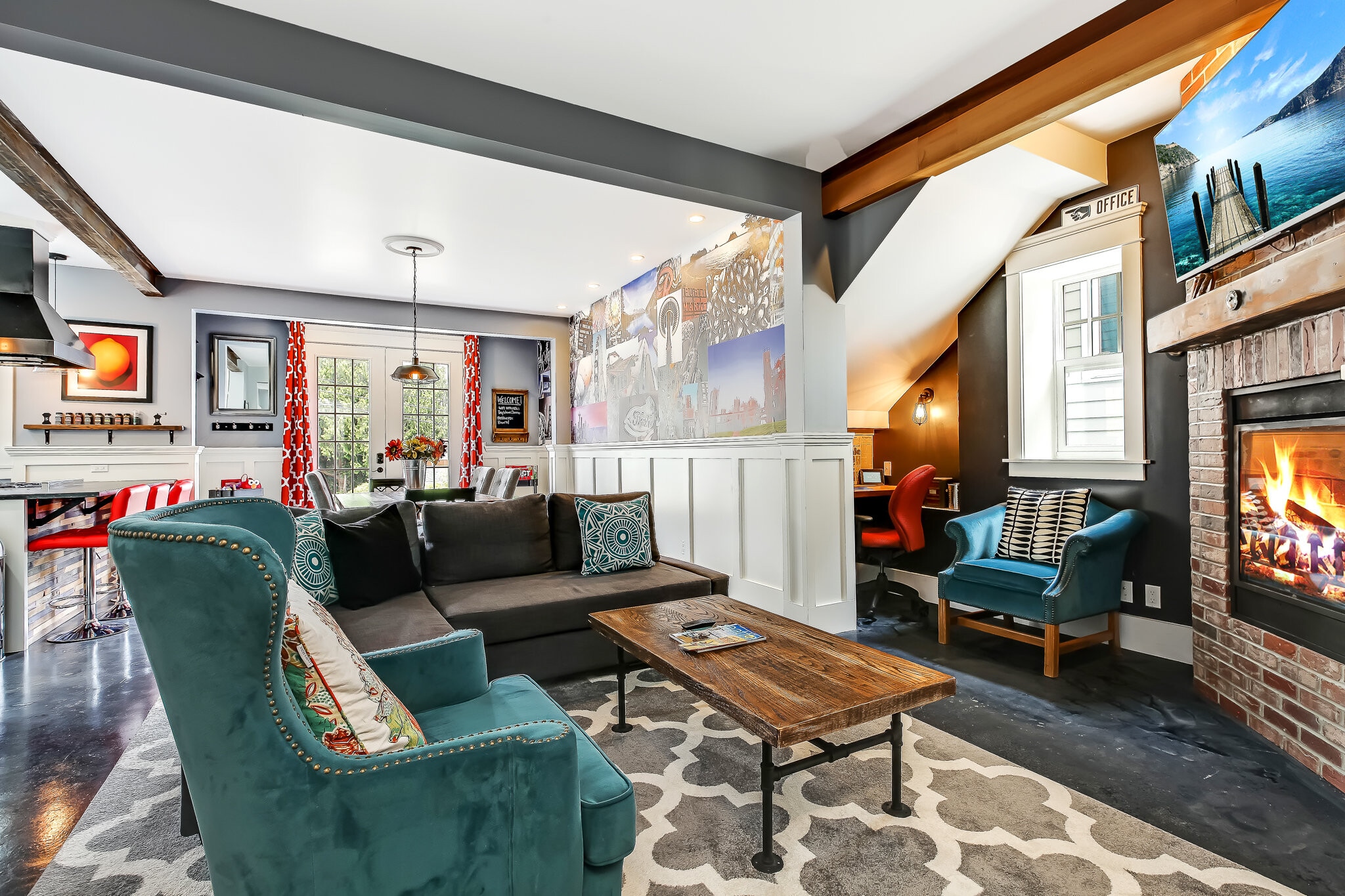 Building Photo - 337 NE 54th St