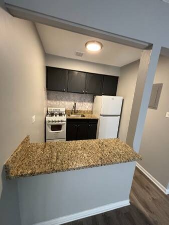 Primary Photo - 3343 Commercial