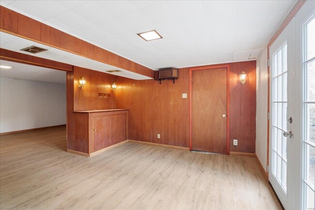 Building Photo - 10747 Gail Ct