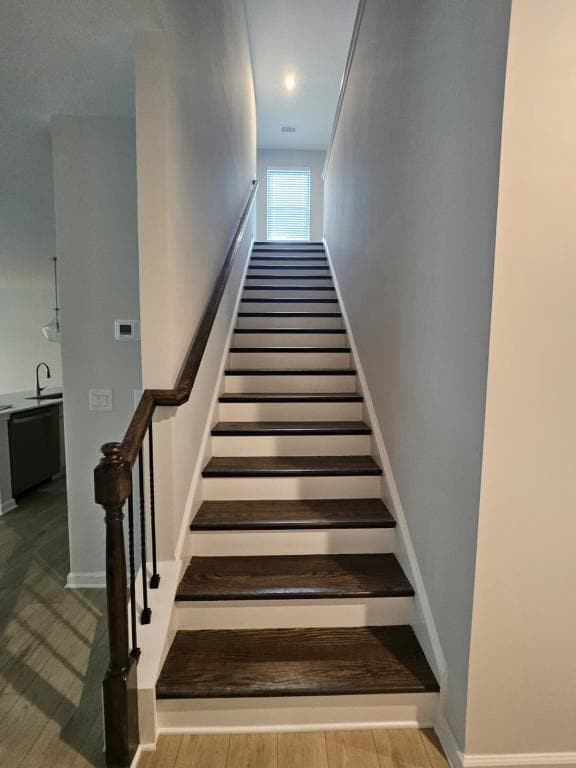 Building Photo - 1290 Jordan Brook Dr