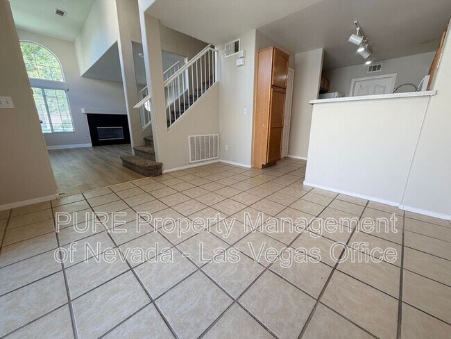 Building Photo - 505 Chestnut View Pl