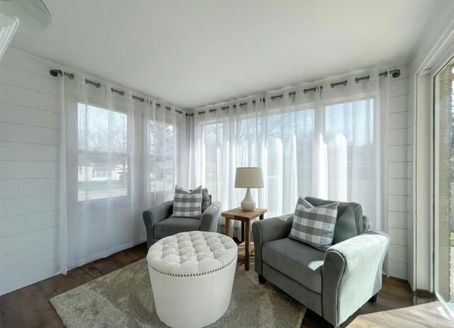 Building Photo - 2130 28th St