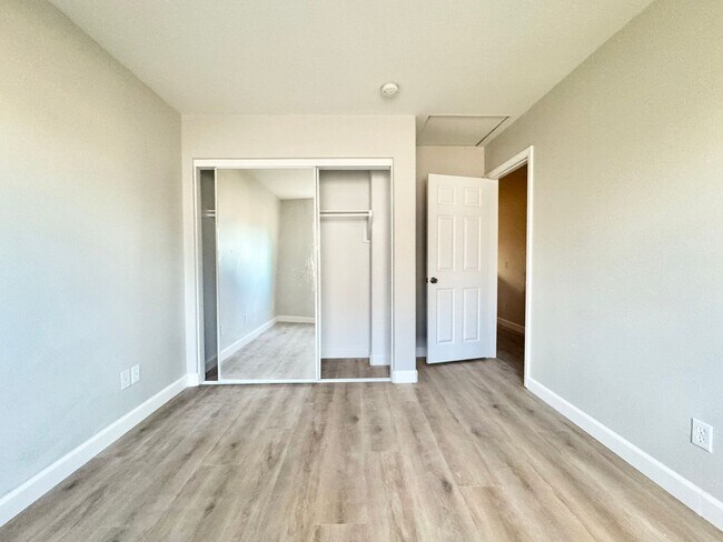 Building Photo - 2871 Pinta Ct