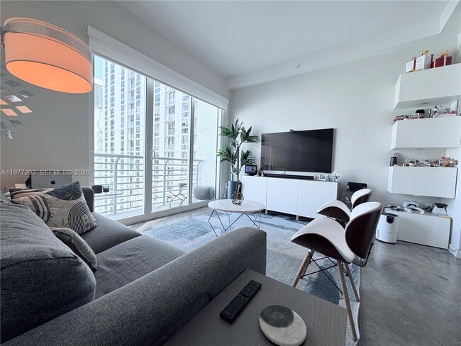 Building Photo - 133 NE 2nd Ave