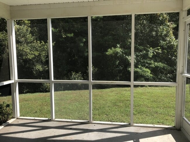 Building Photo - 5105 Torrey Ln
