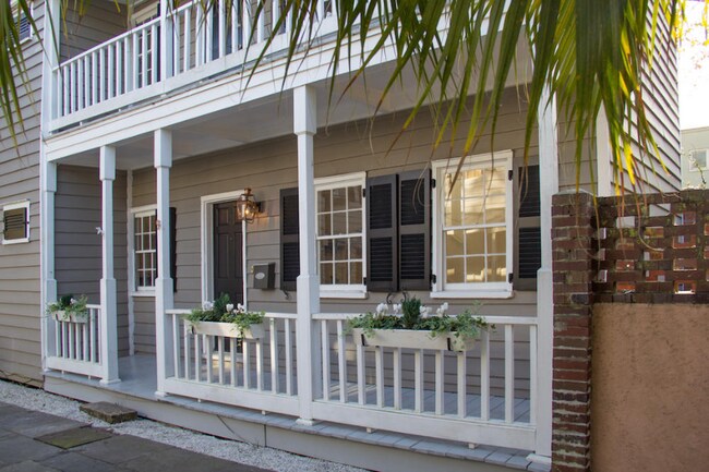 Building Photo - 2 BD/2 BA in Harleston Village