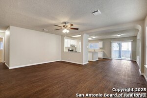 Building Photo - 9102 Roquefort
