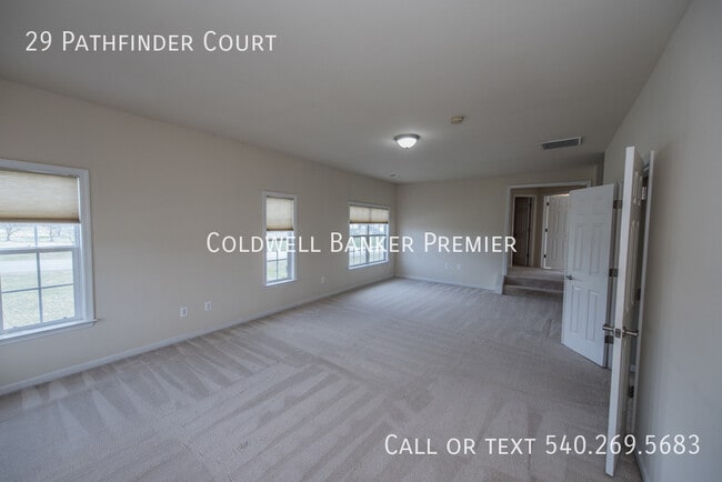 Building Photo - 29 Pathfinder Ct