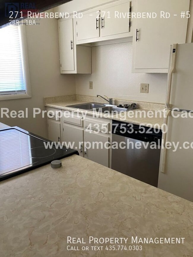 Primary Photo - 271 Riverbend Rd