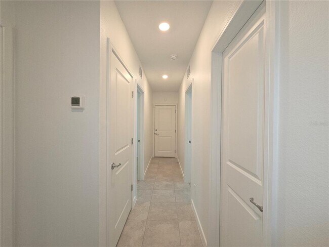 Building Photo - 2130 Bur Oak Blvd