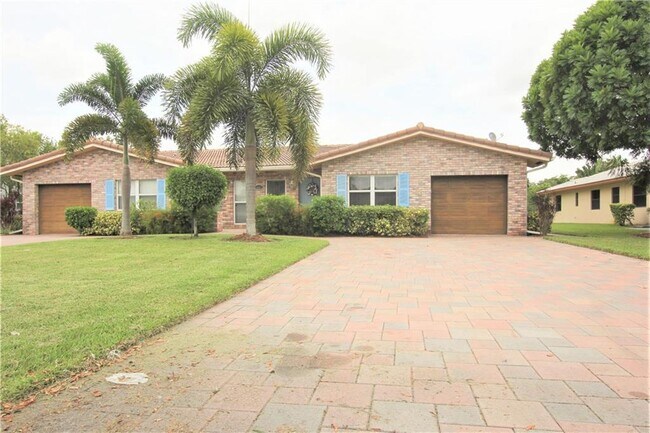 Building Photo - 4261 NW 110th Ave