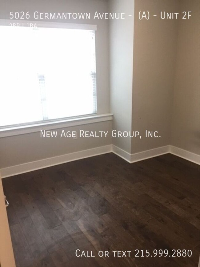 Building Photo - Recently updated 2 bedroom, 1 bathroom apa...