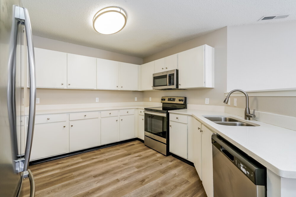 Building Photo - 1413 Broyles Dr