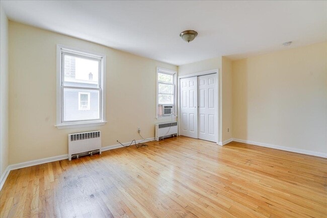 Building Photo - 4 Rademan Pl
