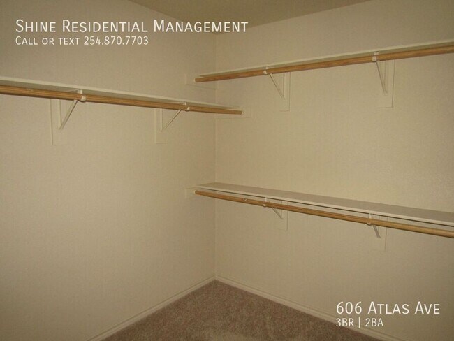 Building Photo - 606 Atlas Ave