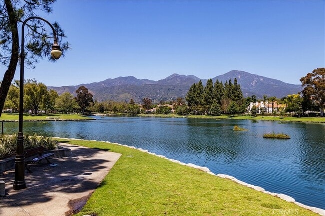 Primary Photo - 225 Montana Del Lago Dr