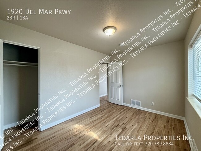 Building Photo - 1920 Del Mar Pkwy