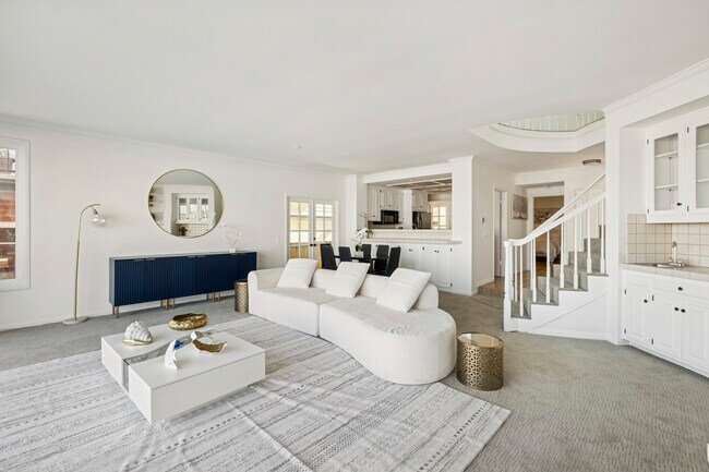 Building Photo - 1214 E Balboa Blvd