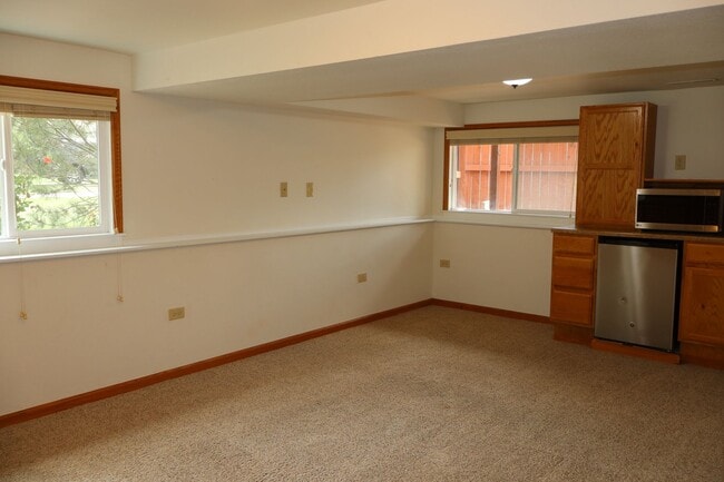 Building Photo - Lovely Loveland Home with Finished Basemen...