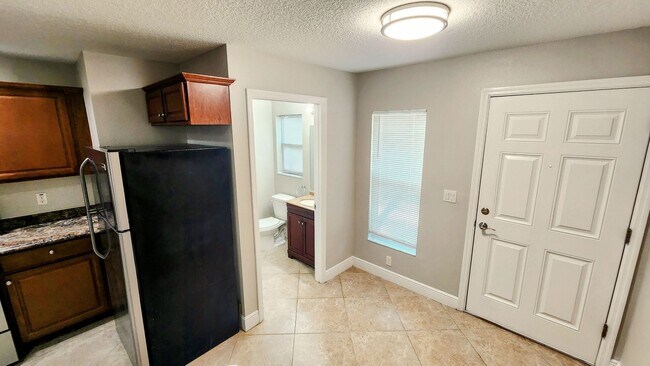 Building Photo - 5151 SE 103rd Ln