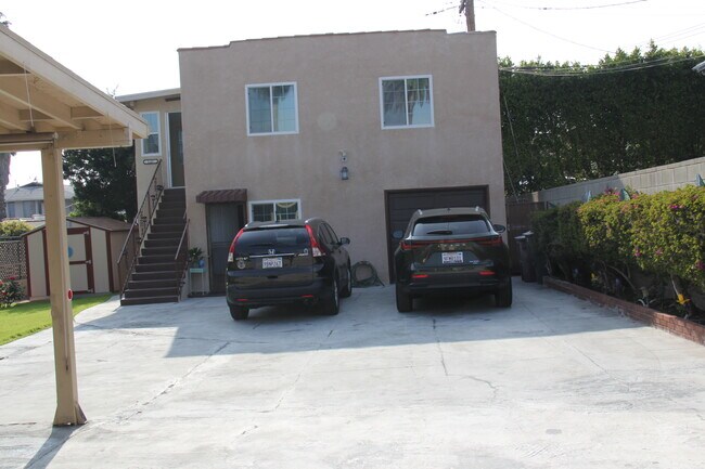 Building Photo - 125 Carr Dr
