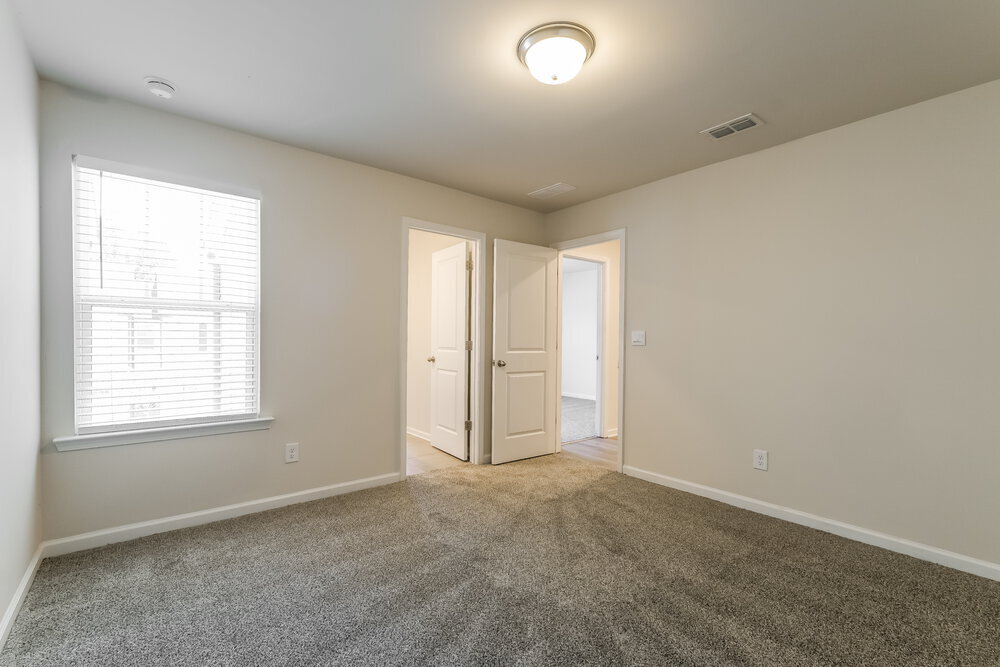 Building Photo - 1672 Villageside Ct