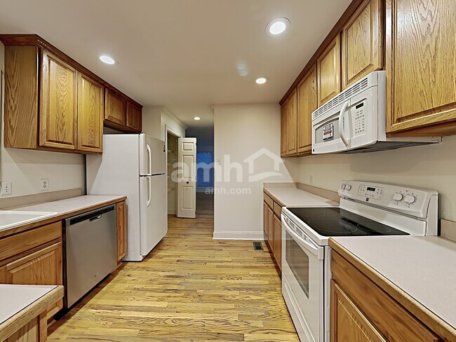 Building Photo - 1506 Bunbury Dr