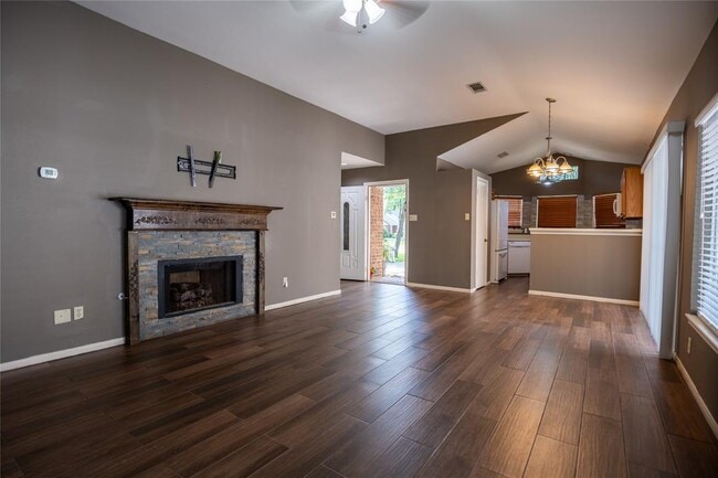 Building Photo - 46 N Rushwing Cir