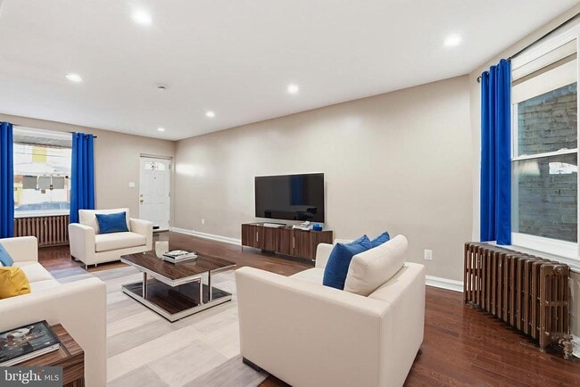 Building Photo - 1831 S 21st St