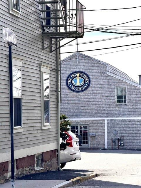 Building Photo - 15 Church St