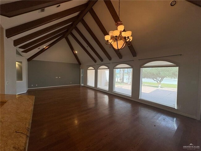 Building Photo - 15 Rio Grande Dr