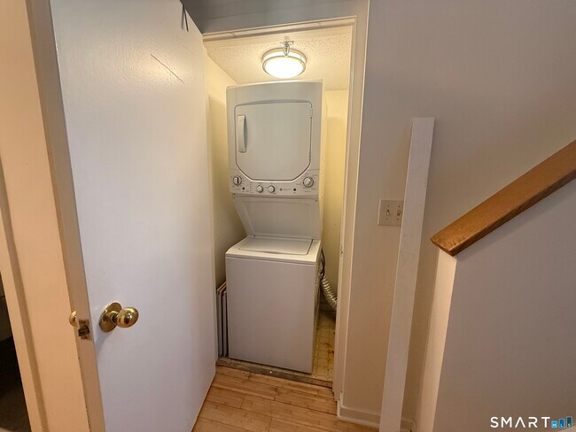 Building Photo - 83 Washington St