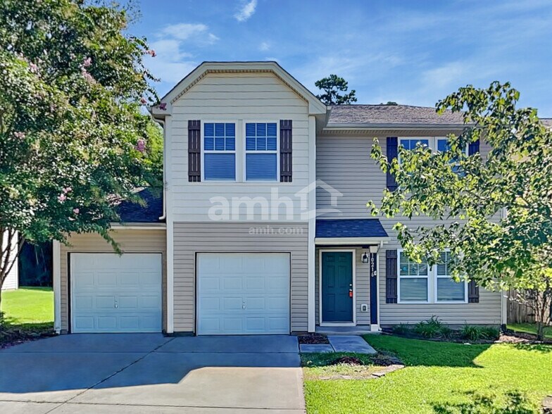 Primary Photo - 10216 Daniel Dwayne Dr